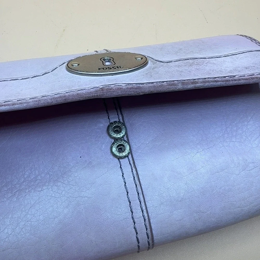 Fossil Maddox Flap Clutch Wallet Lavender Purple Leather Women's
